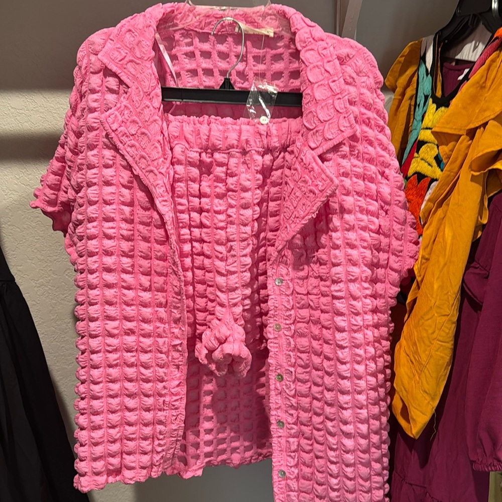 Bubblegum pink bubble short set